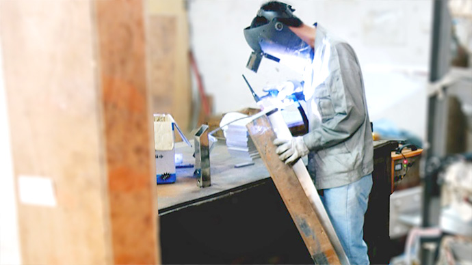 樓梯護欄生產(chǎn)廠家組裝焊接