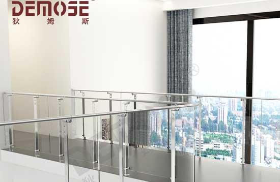 不銹鋼護欄的價格如何計算？定制廠家怎么選擇？