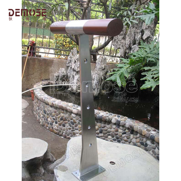 埃及開羅大學2500米欄桿工程