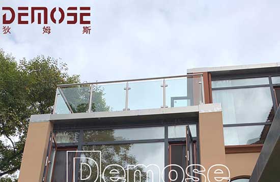 陽臺玻璃欄桿 陽臺玻璃欄桿