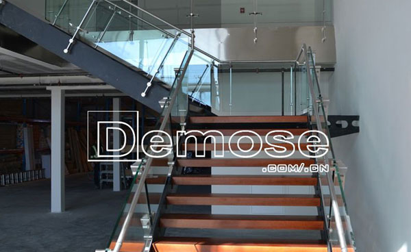 不銹鋼欄桿 不銹鋼欄桿