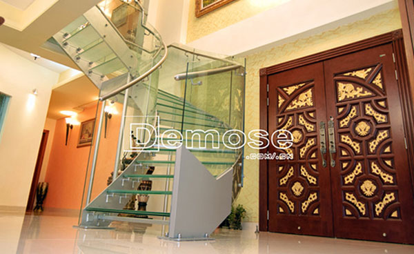 樓梯定制廠家怎么選擇?要注意什么?