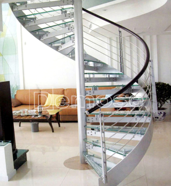 旋轉(zhuǎn)樓梯圖片 旋轉(zhuǎn)樓梯圖片