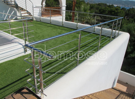 不銹鋼護欄與其他材料護欄的比較