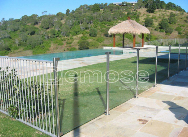 不銹鋼玻璃欄桿圖片 不銹鋼玻璃欄桿圖片