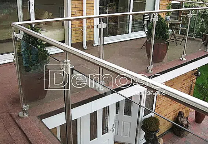 不銹鋼玻璃欄桿 不銹鋼玻璃欄桿