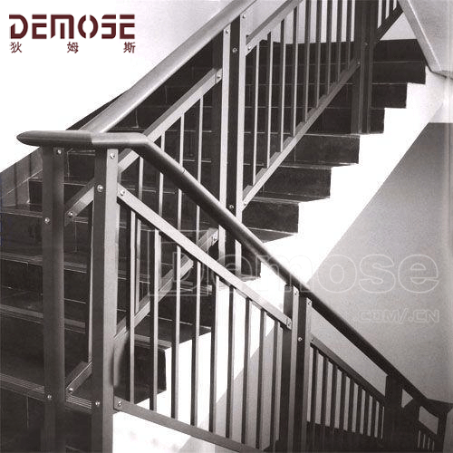 用不銹鋼樓梯提升您的空間