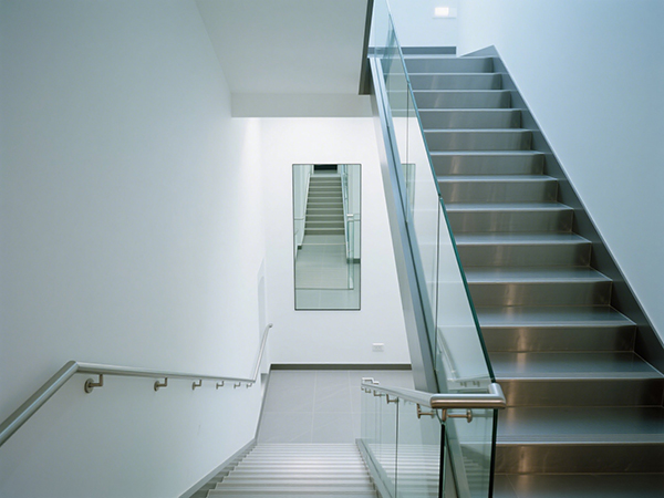 值得信賴的定制樓梯專家：狄姆斯的非凡匠心